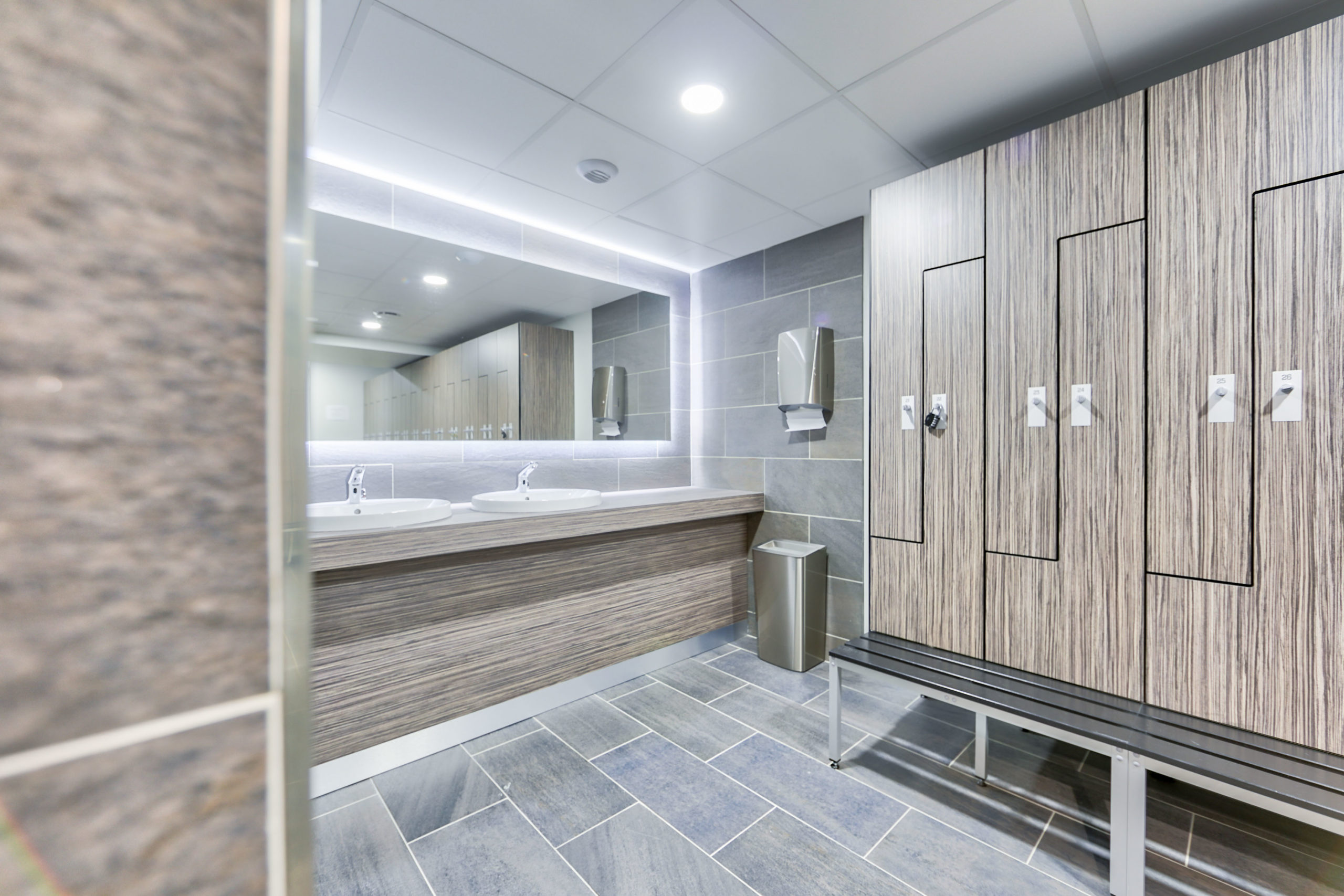 6 Boulevard Haussmann, 75009 Paris, France - 12